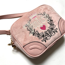 Bolsa tiracolo nova sem etiquetas original JUICY COUTURE veludo rosa coração bordado, usado comprar usado  Enviando para Brazil