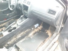Caixa de luvas usada serve: 2012 Volkswagen Jetta grau A comprar usado  Enviando para Brazil