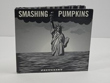 Usado, Smashing Pumpkins- Zeitgeist CD + DVD.  Black And White Cover  comprar usado  Enviando para Brazil