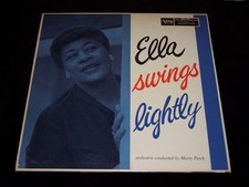 ELLA FITZGERALD & "ELLA SWINGS LIGHTLY", AN ORIG. "NEW" "INNER LINED SEALED" LP! comprar usado  Enviando para Brazil
