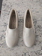 Grasshoppers comfort shoes for sale  Janesville