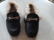 Chaussure chaussons intérieur d'occasion  France