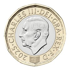 2025 one pound d'occasion  Expédié en Belgium