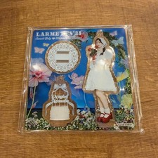 Support acrylique larme d'occasion Support acrylique larme d'occasion  Expédié en France