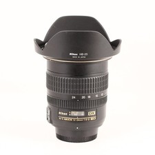 f4 nikon 24mm 12 dx g ed usato  Italia