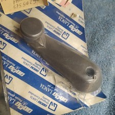 Manovella maniglia alzavetro usato Manovella maniglia alzavetro usato  Milano