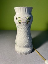 Belleek Ireland Celtic Rose & Shamrock globo lâmpada furacão porcelana creme H-10 comprar usado  Enviando para Brazil