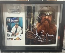 Caixa de sombras foto assinada por John Rhys-Davies Senhor dos Anéis Gimli 12x15 4 caridades comprar usado Caixa de sombras foto assinada por John Rhys-Davies Senhor dos Anéis Gimli 12x15 4 caridades comprar usado  Enviando para Brazil