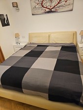 Letto matrimoniale pelle usato  Roma