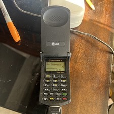 Celular flip antigo MOTOROLA StarTAC.  Testado com cabo de alimentação comprar usado  Enviando para Brazil