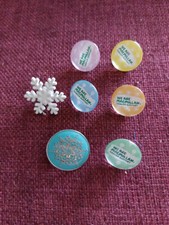 Macmillan pin badge for sale  BRIGHTON