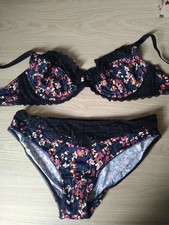 Ensemble lingerie rougegorge d'occasion  Ailly-sur-Noye