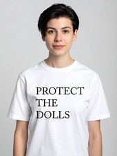 Usado, Camiseta branca Protect the Dolls | Pro Trans Rights igualdade de gênero comprar usado  Enviando para Brazil