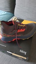 Scarpe trekking sportiva usato  Mascali