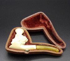 Vintage meerschaum lady for sale Vintage meerschaum lady for sale  POOLE