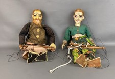 Par de bonecos antigos grandes esculpidos à mão em teatro assustadores de cordas comprar usado  Enviando para Brazil