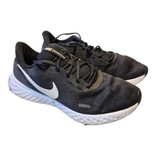 Nike revolution chaussures d'occasion  Neuvic