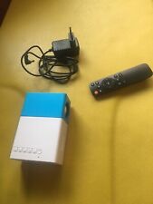 Mini video projecteur d'occasion  La Teste-de-Buch