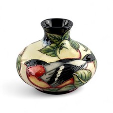 Moorcroft finches apples for sale Moorcroft finches apples for sale  SCUNTHORPE
