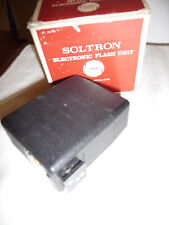 Flash fotocamera soltron usato  Spedire a Italy