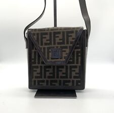 Borsa tracolla fendi usato  Roma