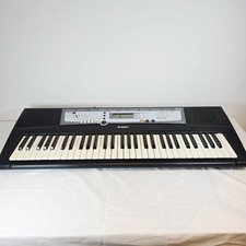 Yamaha psr e213 for sale  ANDOVER