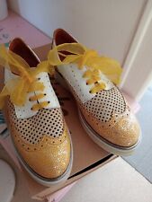 Belles chaussures jaune d'occasion  Plérin