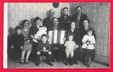 Gruppo persone bambini usato  Fossano