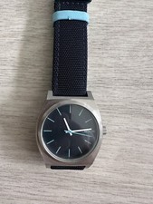 Montre nixon minimal d'occasion  Saint-Alban-Leysse
