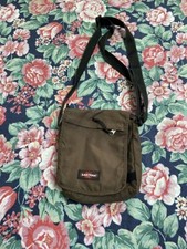 eastpak d'occasion eastpak d'occasion Expédié en Belgium