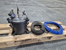 pressure pot spray gun for sale  WINSFORD
