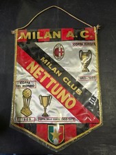 Gagliardetto milan club usato  Italia