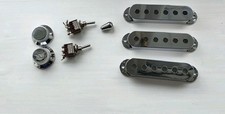 Guitar parts joblot for sale  READING