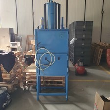 Presse balle hydraulique d'occasion  Argancy