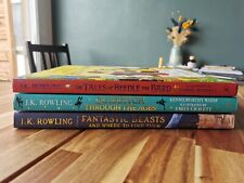 Hogwarts library rowling d'occasion  Sceaux