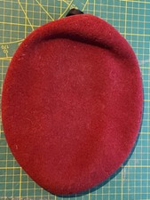 Beret rouge sas d'occasion  Montfort-l'Amaury