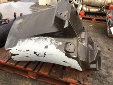 International 9200i fender for sale  USA