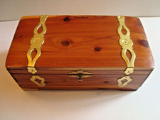 Vintage cedar chest for sale  North Tonawanda