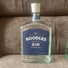 Boodles huge empty for sale  STOURBRIDGE