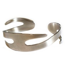 Bracciale rigido donna usato  Scandicci