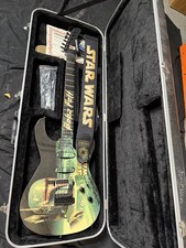 Guitarra elétrica Fernandes Star Wars Boba Fett retrorocket #017/75 estojo rígido em excelente estado usado comprar usado  Enviando para Brazil