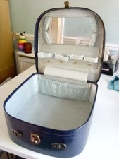 Vintage 1970s vanity for sale  READING