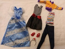Vestiti barbie lotto usato  Sesto Calende