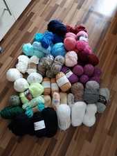 2700g wolle reste gebraucht kaufen  Ebersbach