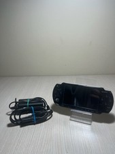 Używany, Sony PSP 2004 NERA BATTERIA NUOVA con CARICATORE TESTATA na sprzedaż  Wysyłka do Poland