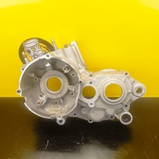 Carter moteur gauche d'occasion  Mérignac