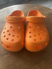 Crocs men women for sale  HIGH WYCOMBE