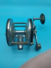Molinete de pesca vintage Penn 60 Long Beach feito nos EUA – água salgada convencional comprar usado  Enviando para Brazil