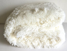 Flauschiger teppich weiß gebraucht kaufen  Allersberg