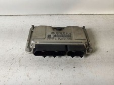 Calculateur moteur volkswagen d'occasion  Saint-Gildas-des-Bois